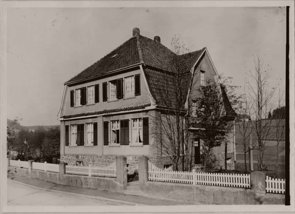 Körnerstraße 1